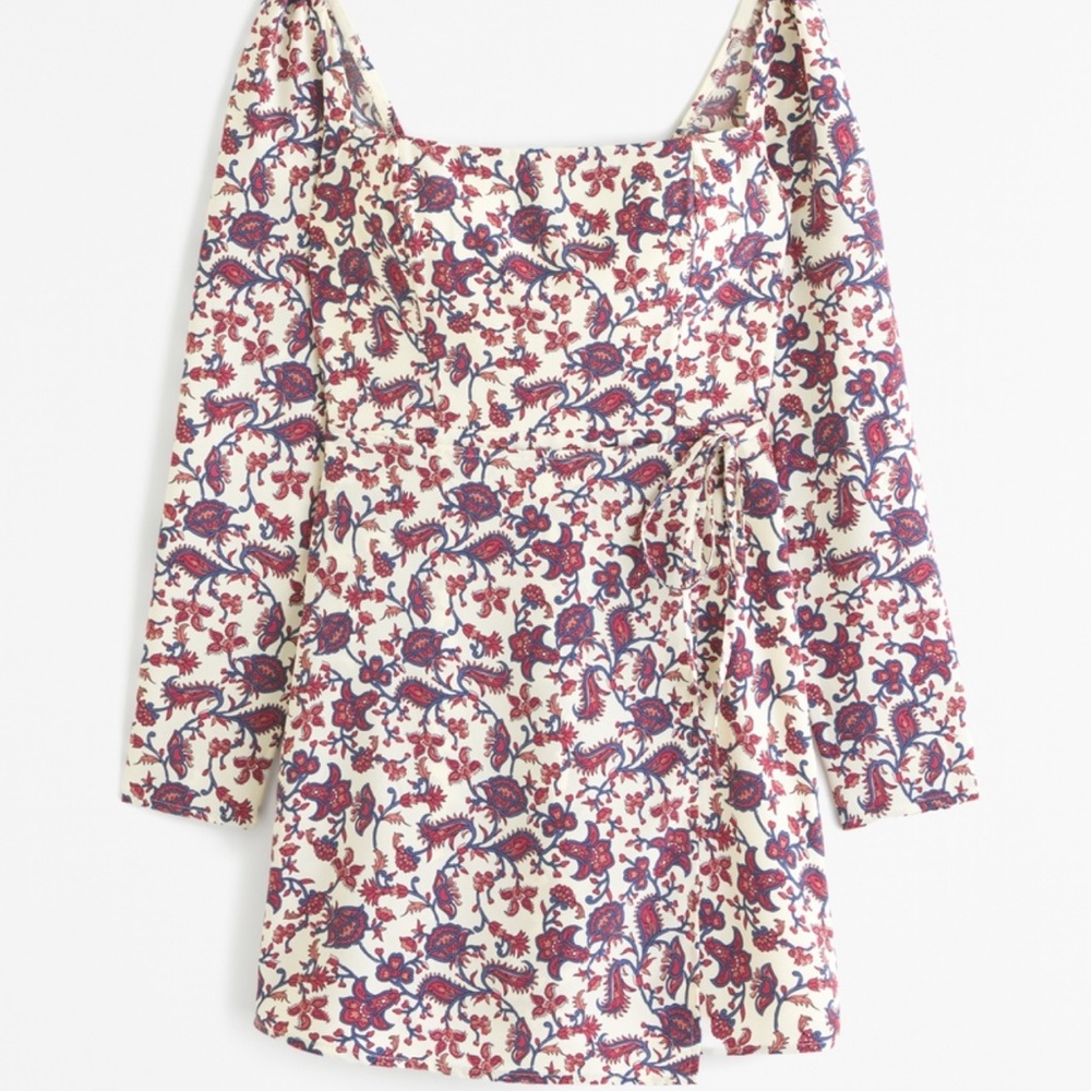 NWT Abercrombie long sleeve wrap mini dress. Size Large Tall